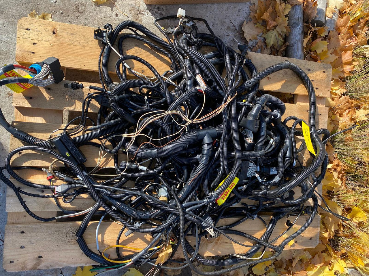 Case WX 165 - Câble/ Fil pour Engins de chantier: photos 2 Case WX 165 - Câble/ Fil pour Engins de chantier: photos 2