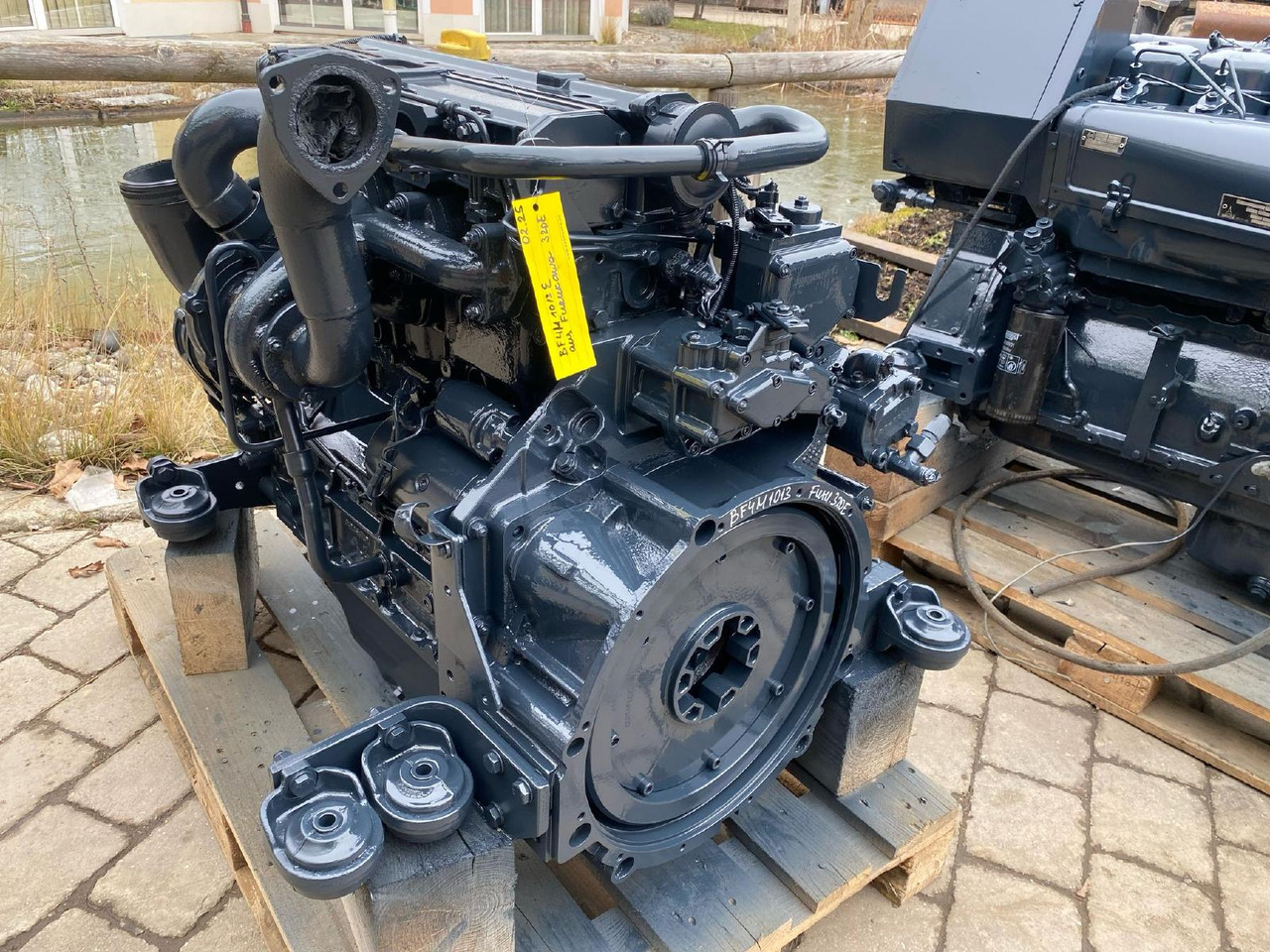 Deutz BF4M1013 aus Furukawa 320E - Moteur pour Engins de chantier: photos 5 Deutz BF4M1013 aus Furukawa 320E - Moteur pour Engins de chantier: photos 5