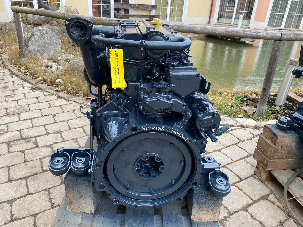 Deutz BF4M1013 aus Furukawa 320E - Moteur pour Engins de chantier: photos 2 Deutz BF4M1013 aus Furukawa 320E - Moteur pour Engins de chantier: photos 2