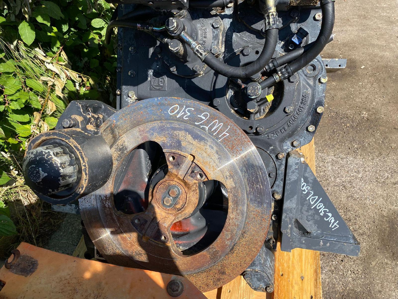 Doosan ZF 4WG 310 aus DL 500 - Boîte de vitesse pour Engins de chantier: photos 2 Doosan ZF 4WG 310 aus DL 500 - Boîte de vitesse pour Engins de chantier: photos 2