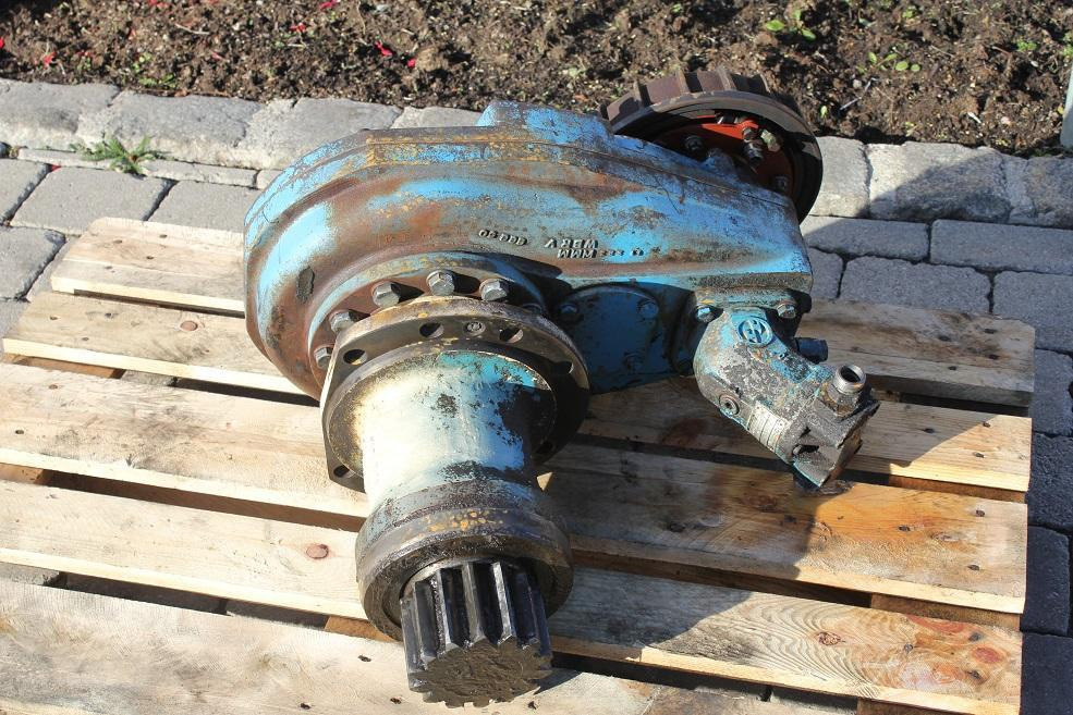 Fuchs 712 - Moteur de rotation pour Engins de chantier: photos 2 Fuchs 712 - Moteur de rotation pour Engins de chantier: photos 2