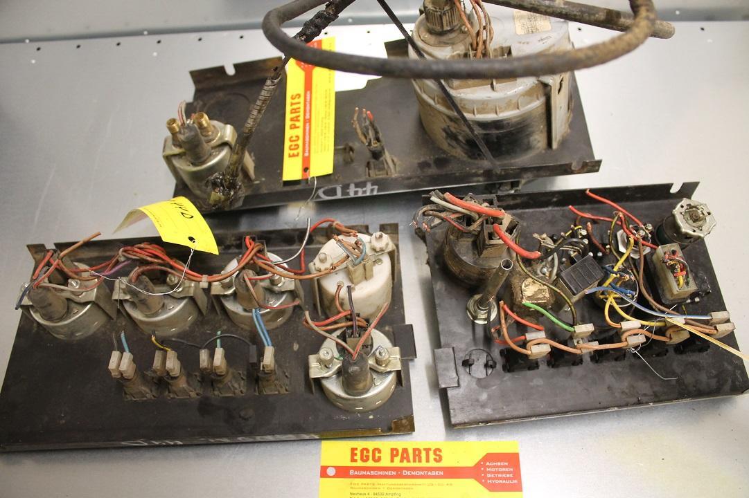 Hanomag 44D - Panel de instrumentos pour Engins de chantier: photos 3 Hanomag 44D - Panel de instrumentos pour Engins de chantier: photos 3