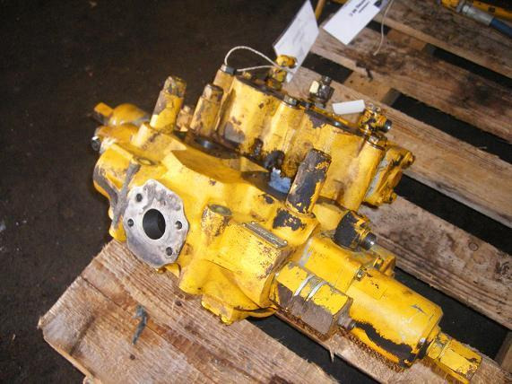 Hanomag 66 C - Valve hydraulique pour Engins de chantier: photos 4 Hanomag 66 C - Valve hydraulique pour Engins de chantier: photos 4