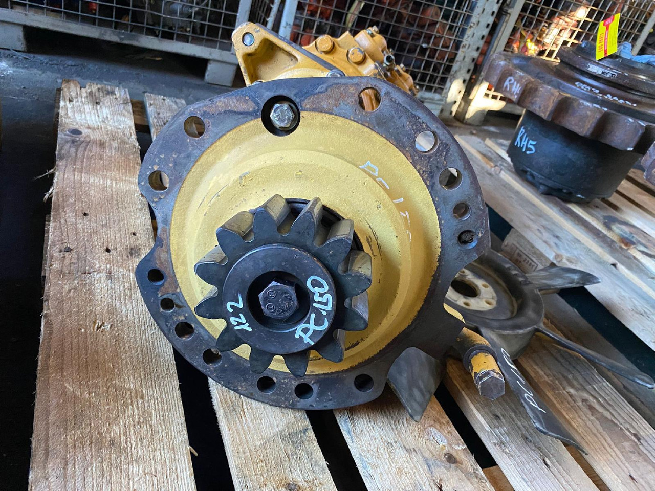 Komatsu PC 150 - Moteur de rotation pour Engins de chantier: photos 2 Komatsu PC 150 - Moteur de rotation pour Engins de chantier: photos 2