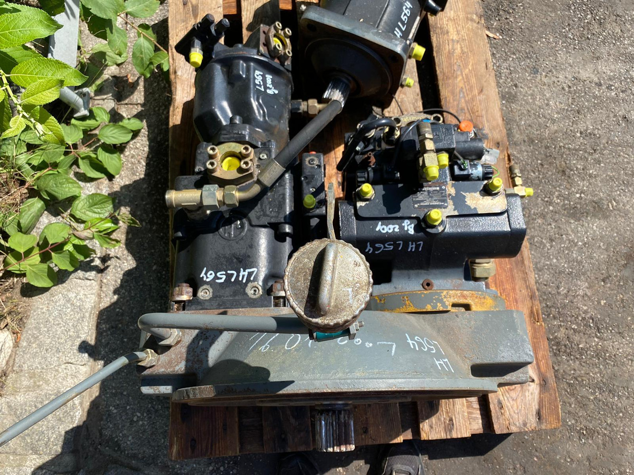 Liebherr PVG 350, A4VG 125 aus L 574 - Pompe hydraulique pour Engins de chantier: photos 1 Liebherr PVG 350, A4VG 125 aus L 574 - Pompe hydraulique pour Engins de chantier: photos 1