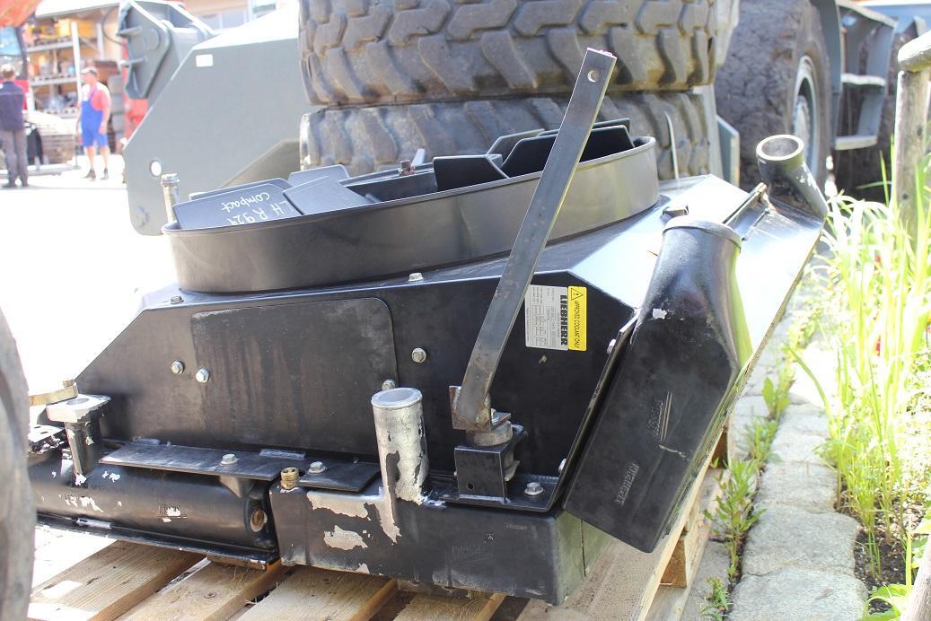 Liebherr R 924 compact - Système de refroidissement pour Engins de chantier: photos 5 Liebherr R 924 compact - Système de refroidissement pour Engins de chantier: photos 5