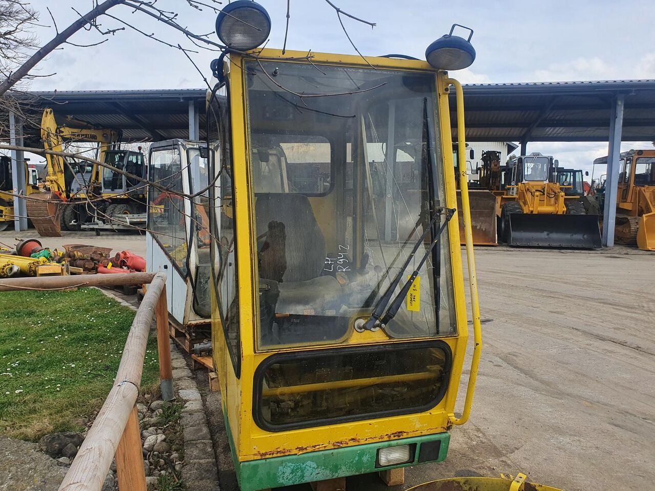 Cabine pour Pelle sur chenille Liebherr R 942: photos 9 Cabine pour Pelle sur chenille Liebherr R 942: photos 9