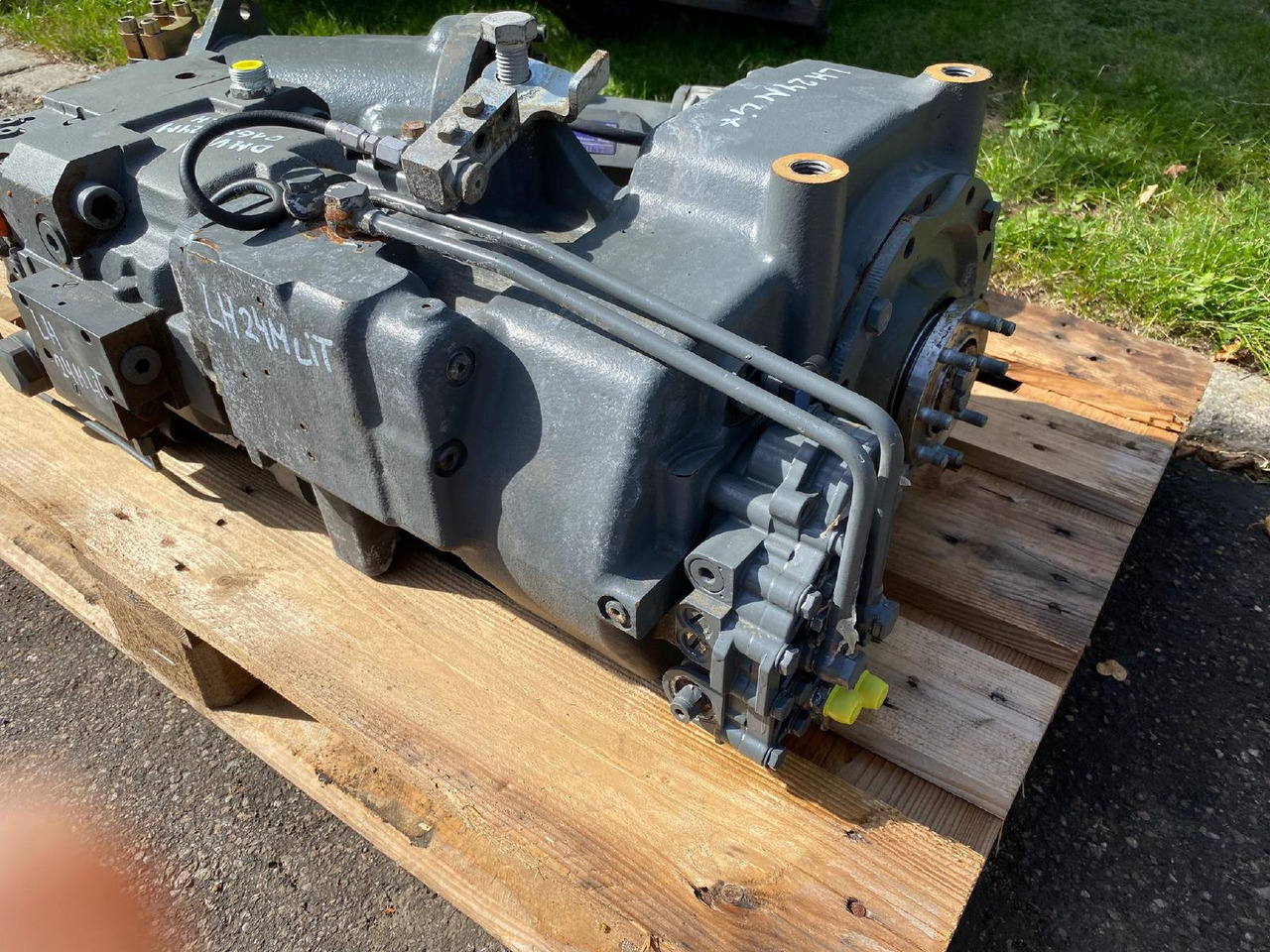 Boîte de vitesse pour Engins de chantier Liebherr ZF aus LH 24M: photos 7