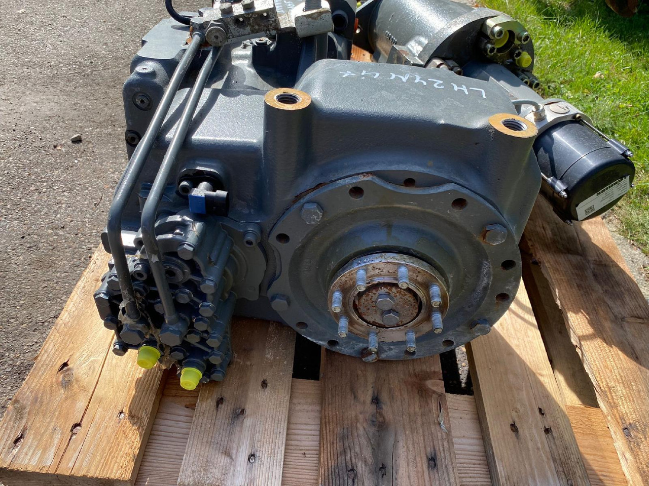 Boîte de vitesse pour Engins de chantier Liebherr ZF aus LH 24M: photos 6