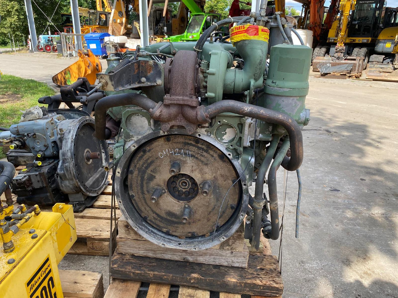 Mercedes Benz OM 421 aus PB 240 - Moteur pour Engins de chantier: photos 3 Mercedes Benz OM 421 aus PB 240 - Moteur pour Engins de chantier: photos 3