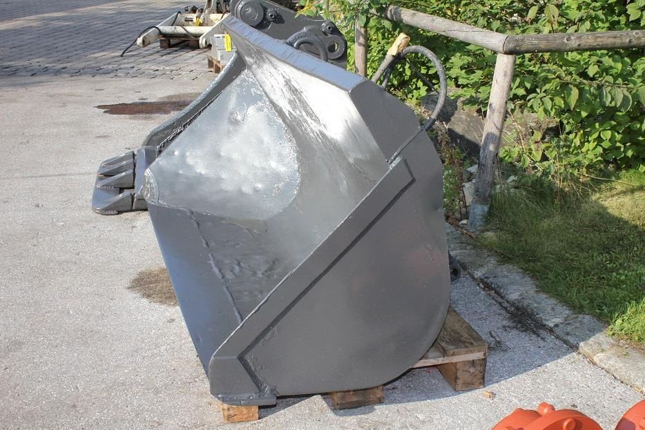 Schaeff SKL831/ ZL 6B - Godet pour chargeur pour Engins de chantier: photos 3 Schaeff SKL831/ ZL 6B - Godet pour chargeur pour Engins de chantier: photos 3