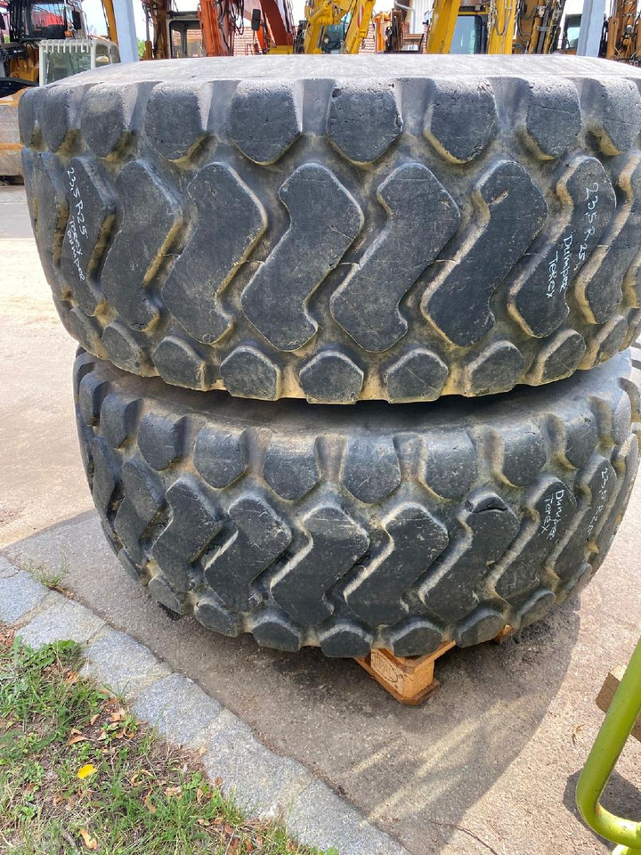 Terex 23,5R 25 aus 3066 - Pneu pour Tombereau: photos 4 Terex 23,5R 25 aus 3066 - Pneu pour Tombereau: photos 4