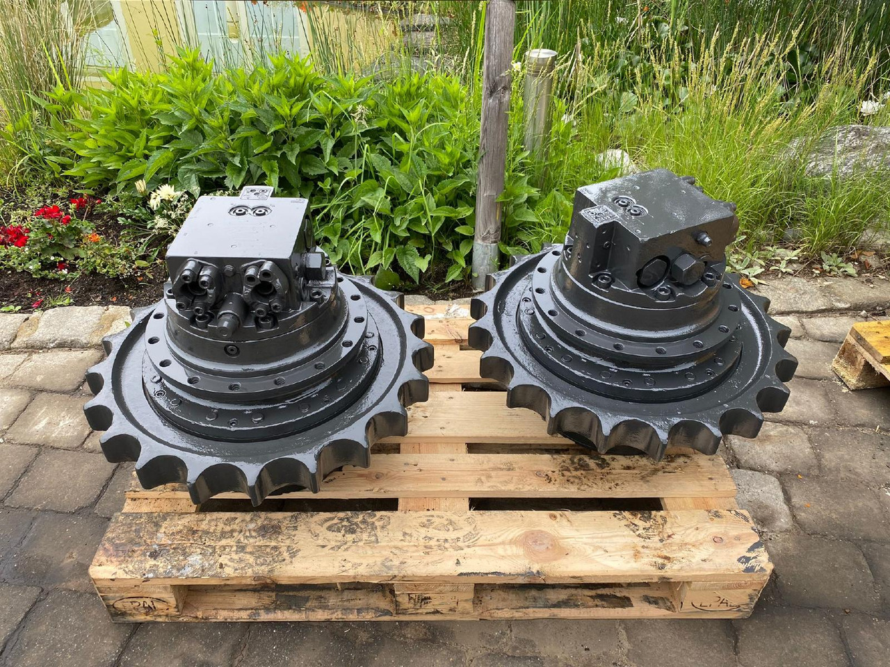 Terex TC 240 LC - Moteur de translation pour Engins de chantier: photos 2 Terex TC 240 LC - Moteur de translation pour Engins de chantier: photos 2