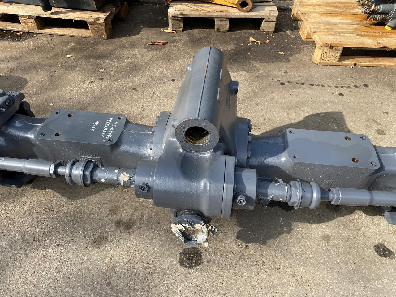ZF MS E3070 - Essieu et pièces pour Engins de chantier: photos 3 ZF MS E3070 - Essieu et pièces pour Engins de chantier: photos 3