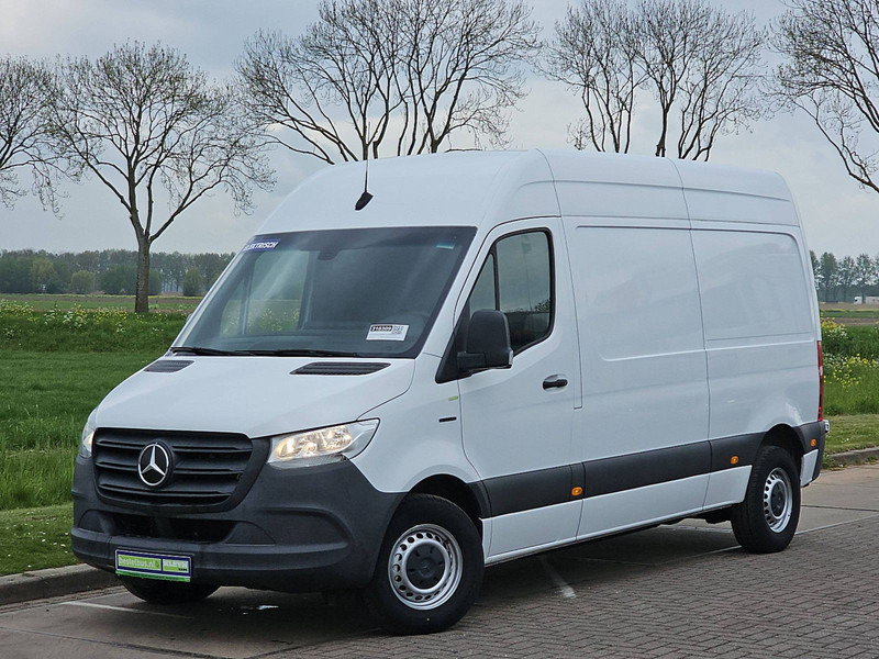 Mercedes-Benz eSprinter L2H2 41KwH Elektrisc - Fourgon utilitaire, Utilitaire électrique: photos 2 Mercedes-Benz eSprinter L2H2 41KwH Elektrisc - Fourgon utilitaire, Utilitaire électrique: photos 2
