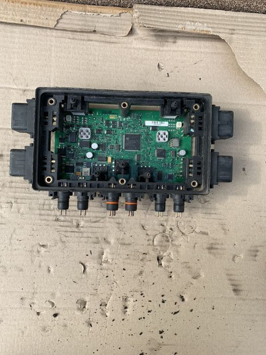 04801020140 WABCO 04801020140 - Système électrique pour Camion: photos 1 04801020140 WABCO 04801020140 - Système électrique pour Camion: photos 1