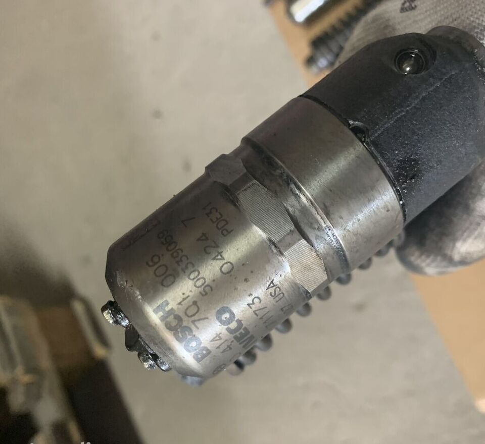 Bosch 0414701006 IVECO Stralis truck - Pompe haute pression pour Camion: photos 2 Bosch 0414701006 IVECO Stralis truck - Pompe haute pression pour Camion: photos 2