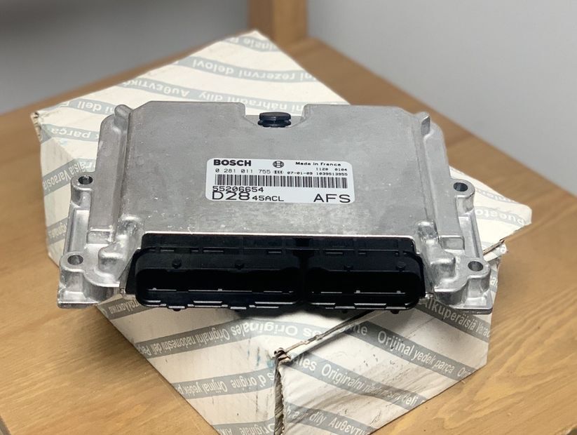 Bosch Sterownik Silnika Engine Control Ducato 2.8 HDI 281011755 for FIAT Ducato Boxer Jumper 2.8HDI 2000 - 2006 Oryginał NOWY commercial vehicle - Bloc de gestion pour Véhicule utilitaire: photos 1 Bosch Sterownik Silnika Engine Control Ducato 2.8 HDI 281011755 for FIAT Ducato Boxer Jumper 2.8HDI 2000 - 2006 Oryginał NOWY commercial vehicle - Bloc de gestion pour Véhicule utilitaire: photos 1