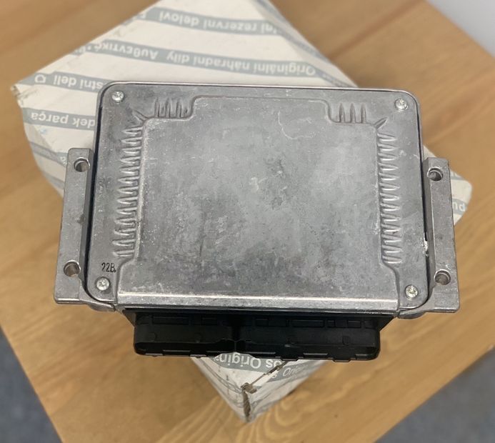Bosch Sterownik Silnika Engine Control Ducato 2.8 HDI 281011755 for FIAT Ducato Boxer Jumper 2.8HDI 2000 - 2006 Oryginał NOWY commercial vehicle - Bloc de gestion pour Véhicule utilitaire: photos 2 Bosch Sterownik Silnika Engine Control Ducato 2.8 HDI 281011755 for FIAT Ducato Boxer Jumper 2.8HDI 2000 - 2006 Oryginał NOWY commercial vehicle - Bloc de gestion pour Véhicule utilitaire: photos 2