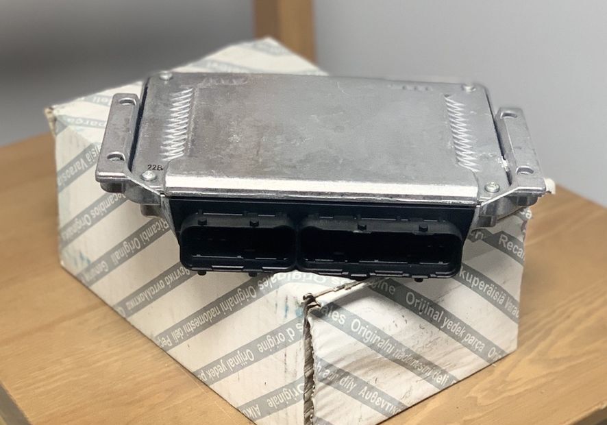 Bosch Sterownik Silnika Engine Control Ducato 2.8 HDI 281011755 for FIAT Ducato Boxer Jumper 2.8HDI 2000 - 2006 Oryginał NOWY commercial vehicle - Bloc de gestion pour Véhicule utilitaire: photos 3 Bosch Sterownik Silnika Engine Control Ducato 2.8 HDI 281011755 for FIAT Ducato Boxer Jumper 2.8HDI 2000 - 2006 Oryginał NOWY commercial vehicle - Bloc de gestion pour Véhicule utilitaire: photos 3