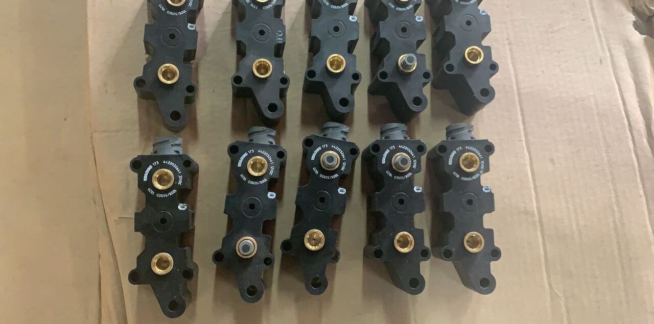 WABCO ECAS 4422032641 WABCO - Pièces de rechange pour Remorque: photos 3 WABCO ECAS 4422032641 WABCO - Pièces de rechange pour Remorque: photos 3