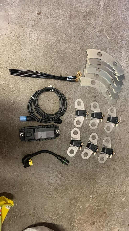 ZESTAW NOWY MODUŁ KOŁOWY IVTM 446220110 WABCO 446220110 truck - Pièces de rechange pour Camion: photos 4 ZESTAW NOWY MODUŁ KOŁOWY IVTM 446220110 WABCO 446220110 truck - Pièces de rechange pour Camion: photos 4