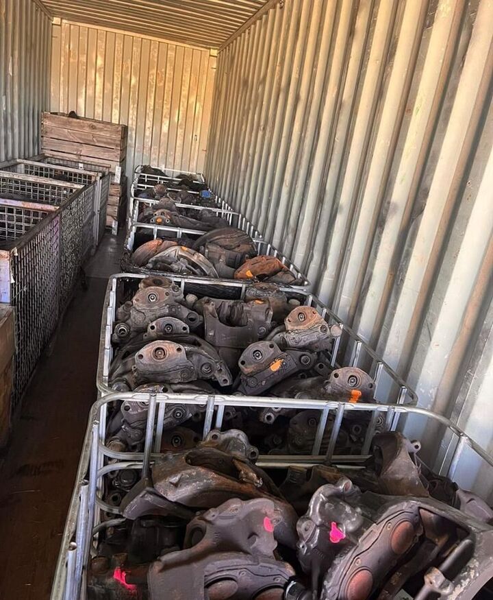 Scania SN7 HPI XPI R K003813 / K003809 Scania - Étrier de frein pour Camion: photos 5 Scania SN7 HPI XPI R K003813 / K003809 Scania - Étrier de frein pour Camion: photos 5