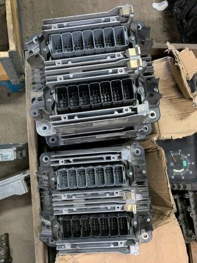 Silnika DC13147 E6 450 Scania - Bloc de gestion pour Camion: photos 1 Silnika DC13147 E6 450 Scania - Bloc de gestion pour Camion: photos 1