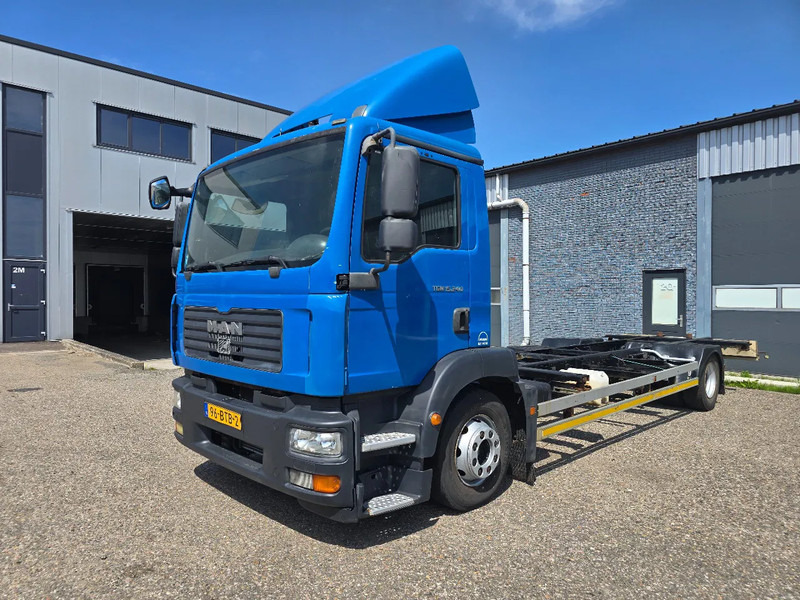 MAN TGM 15.240 TGM BDF - Camion porte-conteneur/ Caisse mobile: photos 1 MAN TGM 15.240 TGM BDF - Camion porte-conteneur/ Caisse mobile: photos 1