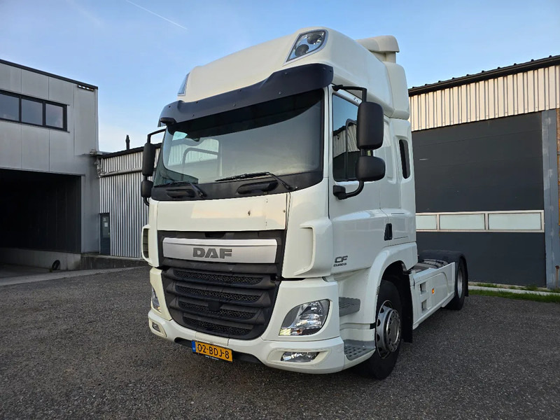 DAF CF Super Space Cabin - Tracteur routier: photos 1 DAF CF Super Space Cabin - Tracteur routier: photos 1
