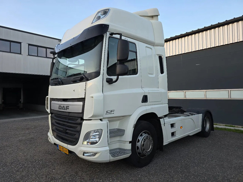DAF CF Super Space Cabin - Tracteur routier: photos 3 DAF CF Super Space Cabin - Tracteur routier: photos 3