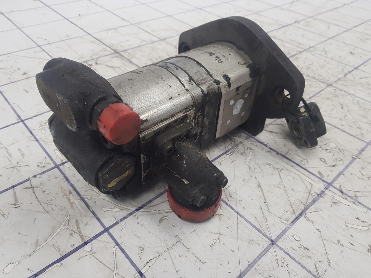 Bosch Bosch dual gear pump - Pompe hydraulique pour Grue mobile: photos 3 Bosch Bosch dual gear pump - Pompe hydraulique pour Grue mobile: photos 3