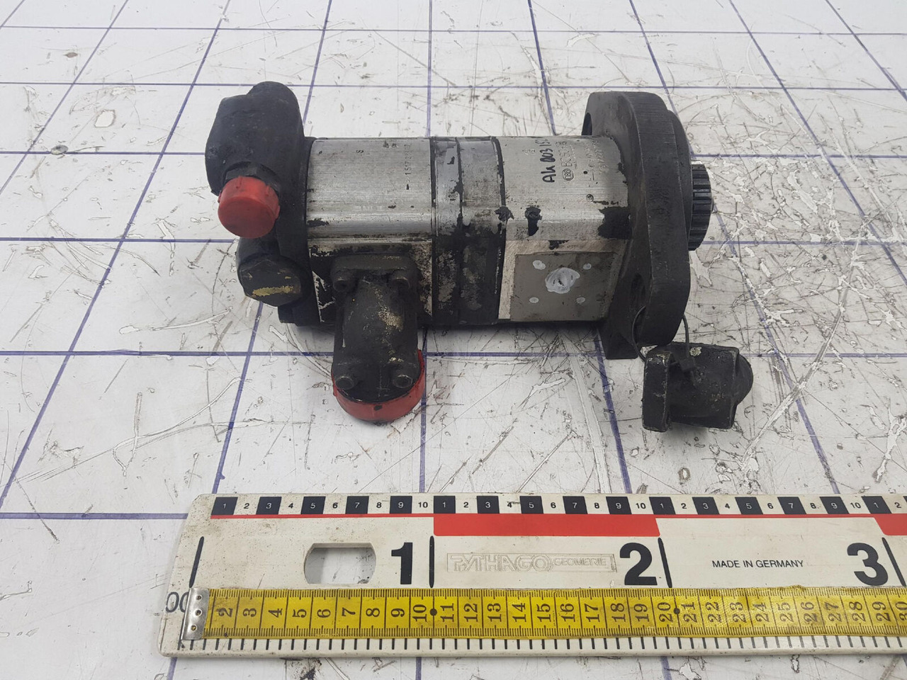 Bosch Bosch dual gear pump - Pompe hydraulique pour Grue mobile: photos 1 Bosch Bosch dual gear pump - Pompe hydraulique pour Grue mobile: photos 1