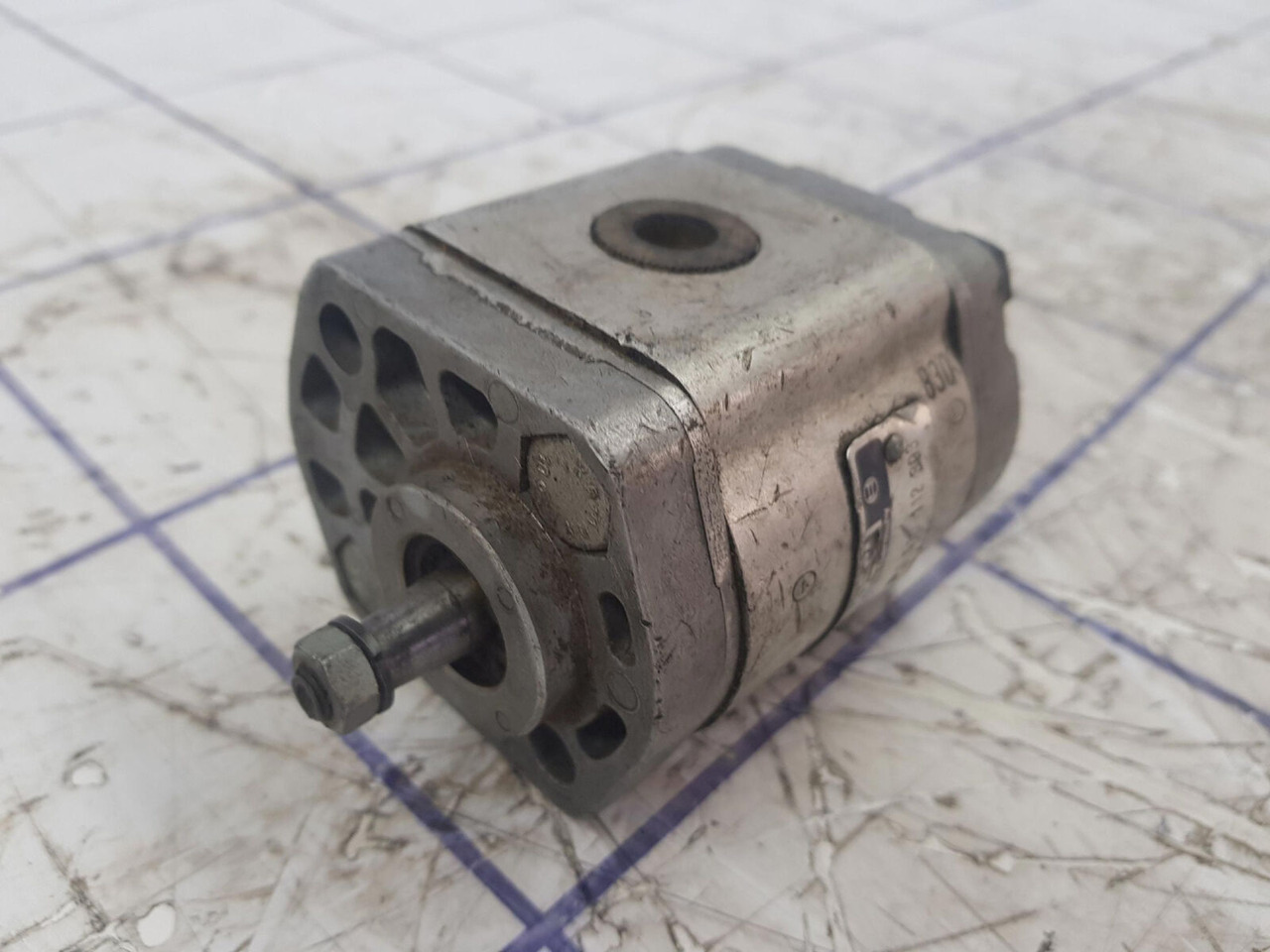 Bosch Bosch gear pump - Pompe hydraulique pour Grue: photos 4 Bosch Bosch gear pump - Pompe hydraulique pour Grue: photos 4