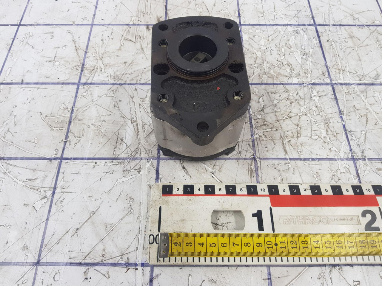 Bosch Bosch gear pump - Pompe hydraulique pour Grue mobile: photos 1 Bosch Bosch gear pump - Pompe hydraulique pour Grue mobile: photos 1