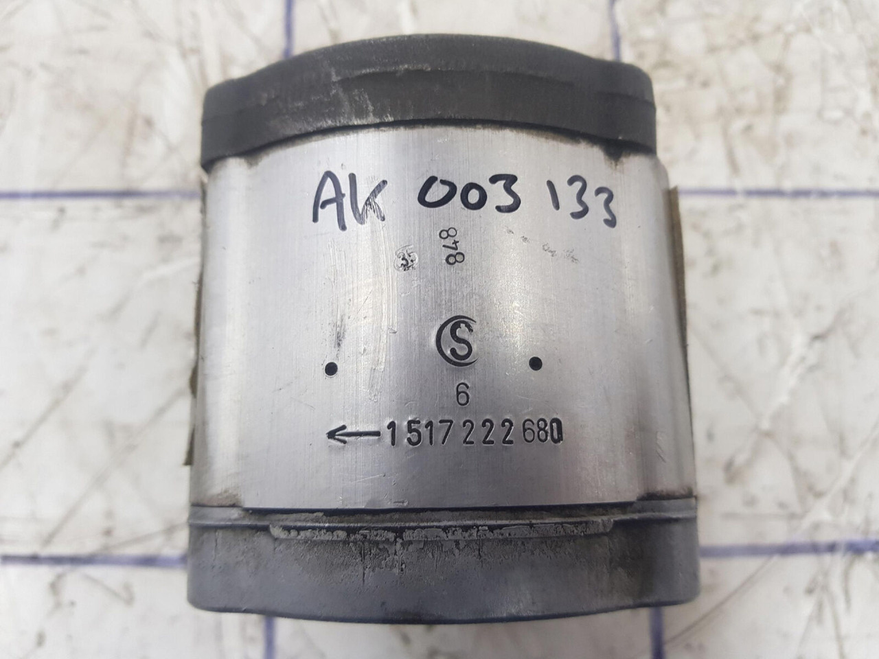 Bosch Bosch gear pump - Pompe hydraulique pour Grue: photos 5 Bosch Bosch gear pump - Pompe hydraulique pour Grue: photos 5
