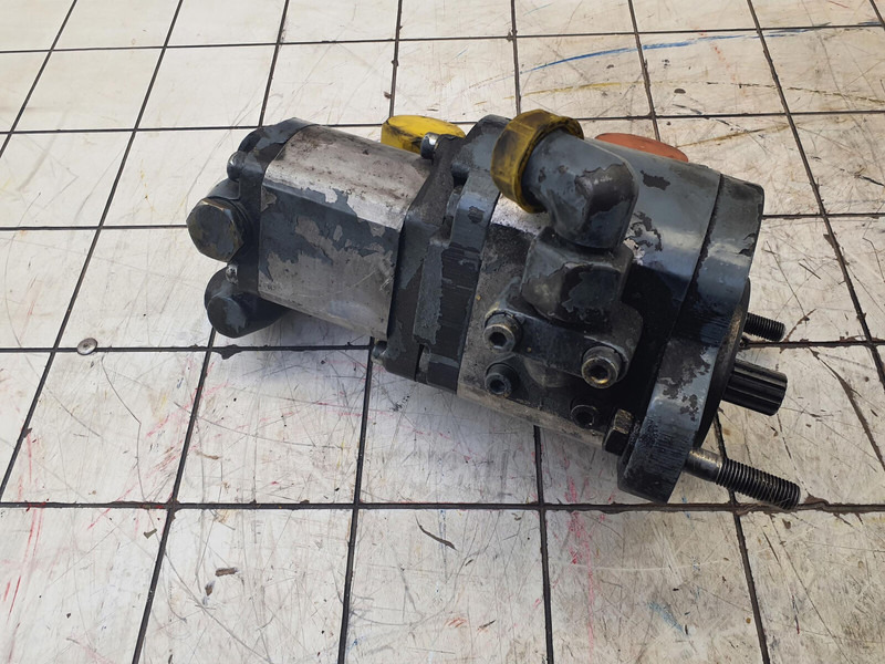 Bosch LTM 1060 dual gear pump - Pompe hydraulique pour Grue: photos 4 Bosch LTM 1060 dual gear pump - Pompe hydraulique pour Grue: photos 4