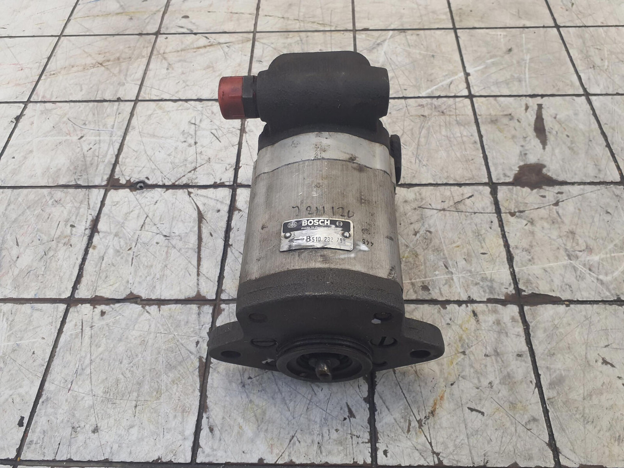 Bosch LTM 1090 emergency steering pump - Pompe de support pour Grue mobile: photos 1 Bosch LTM 1090 emergency steering pump - Pompe de support pour Grue mobile: photos 1