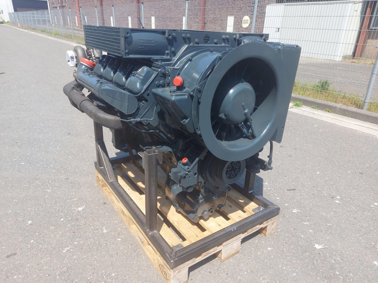 Deutz RTF 50 engine - Moteur pour Grue mobile: photos 1 Deutz RTF 50 engine - Moteur pour Grue mobile: photos 1
