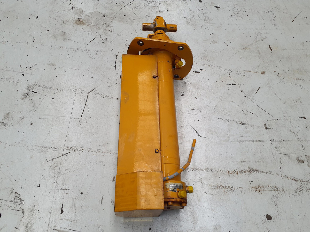 FAUN ATF 45-3 counterweight cylinder - Vérin hydraulique pour Grue: photos 2 FAUN ATF 45-3 counterweight cylinder - Vérin hydraulique pour Grue: photos 2