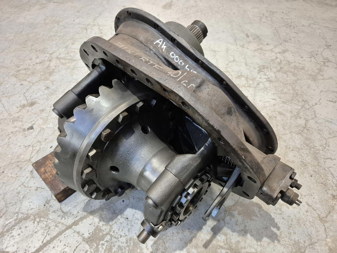 FAUN RTF 50/60 mid differential for parts - Différentiel pour Grue mobile: photos 2 FAUN RTF 50/60 mid differential for parts - Différentiel pour Grue mobile: photos 2