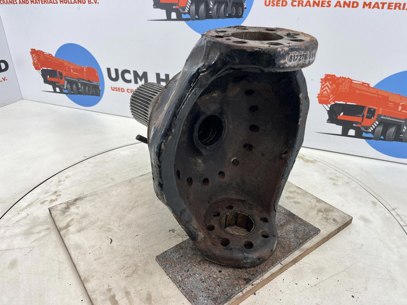 Faun ATF 45-3 Steering knuckle 16 holes axle 3 - Fusée d'essieu pour Grue: photos 4 Faun ATF 45-3 Steering knuckle 16 holes axle 3 - Fusée d'essieu pour Grue: photos 4