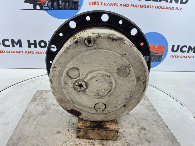 Faun PPM 480 ATT planetary gear 22-25-74-38-3pl-H135-46 - Suspension pour Grue: photos 1 Faun PPM 480 ATT planetary gear 22-25-74-38-3pl-H135-46 - Suspension pour Grue: photos 1