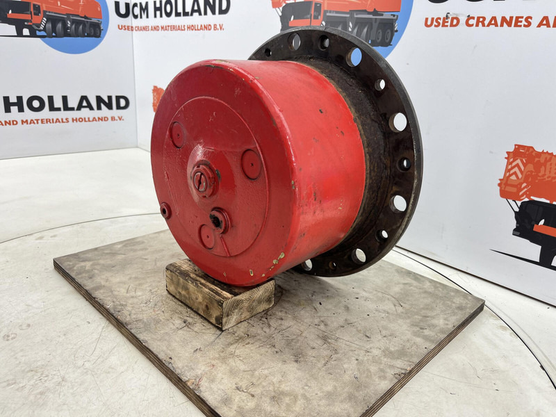 Gottwald planetary gear 25-18-62-40-3pl-H185-46 - Suspension pour Grue: photos 2 Gottwald planetary gear 25-18-62-40-3pl-H185-46 - Suspension pour Grue: photos 2