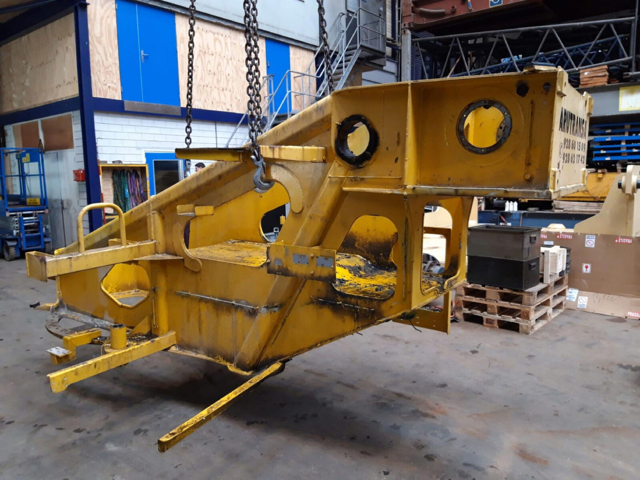 Grove A frame Grove GMK 3055 - Frame/ Châssis pour Grue mobile: photos 3 Grove A frame Grove GMK 3055 - Frame/ Châssis pour Grue mobile: photos 3