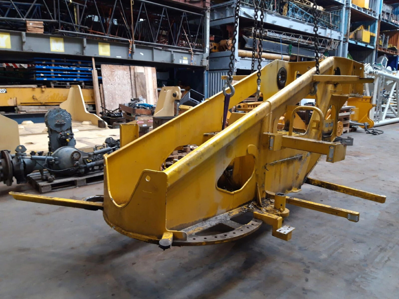 Grove A frame Grove GMK 3055 - Frame/ Châssis pour Grue mobile: photos 1 Grove A frame Grove GMK 3055 - Frame/ Châssis pour Grue mobile: photos 1
