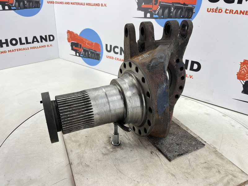 Grove GMK Steering knuckle 16 holes - Fusée d'essieu pour Grue: photos 1 Grove GMK Steering knuckle 16 holes - Fusée d'essieu pour Grue: photos 1