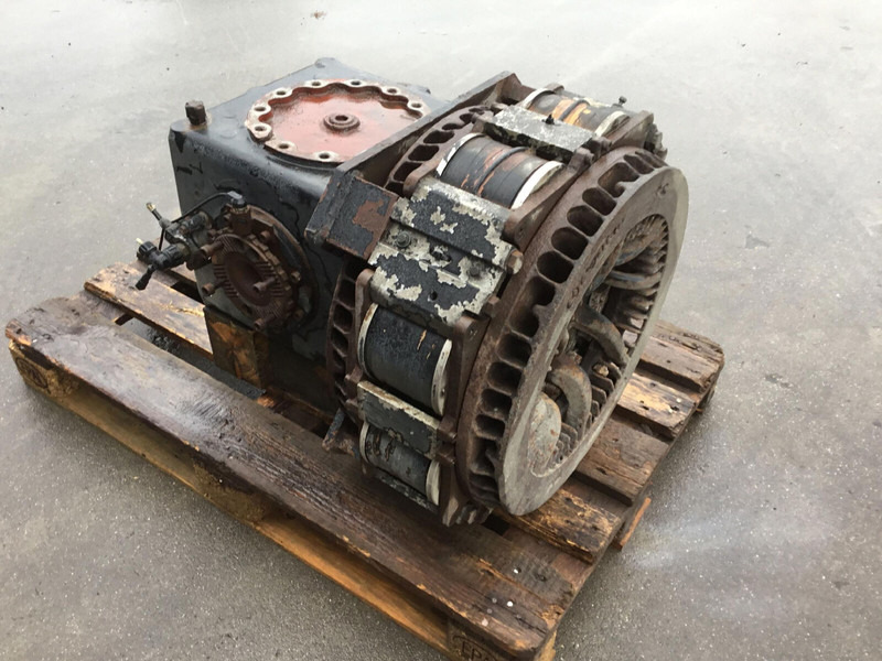 Grove Kessler Grove GMK 5100 diff box axle 5 - Boîte de vitesse pour Grue: photos 1 Grove Kessler Grove GMK 5100 diff box axle 5 - Boîte de vitesse pour Grue: photos 1