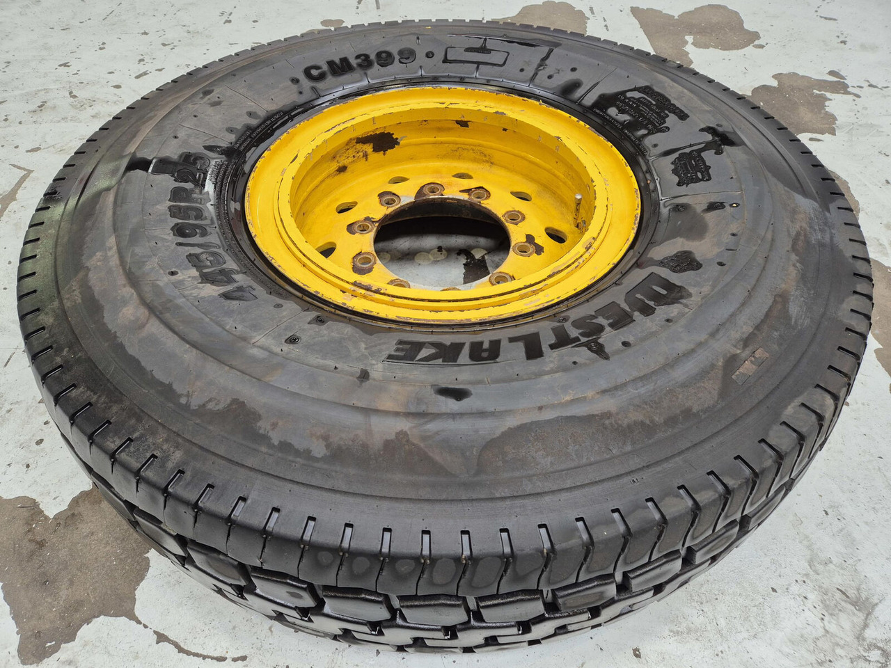 Grove Wheel 445/95R25 10 13 3p - Roue complète: photos 1 Grove Wheel 445/95R25 10 13 3p - Roue complète: photos 1