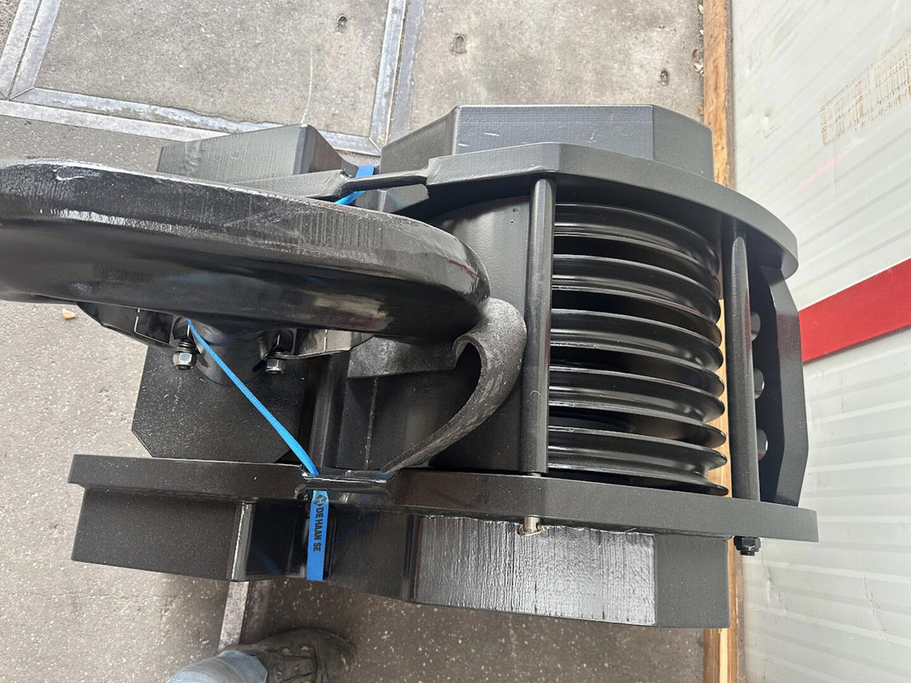 Hook block 23mm 5 sheave 125 ton - Treuil pour Grue mobile: photos 2 Hook block 23mm 5 sheave 125 ton - Treuil pour Grue mobile: photos 2